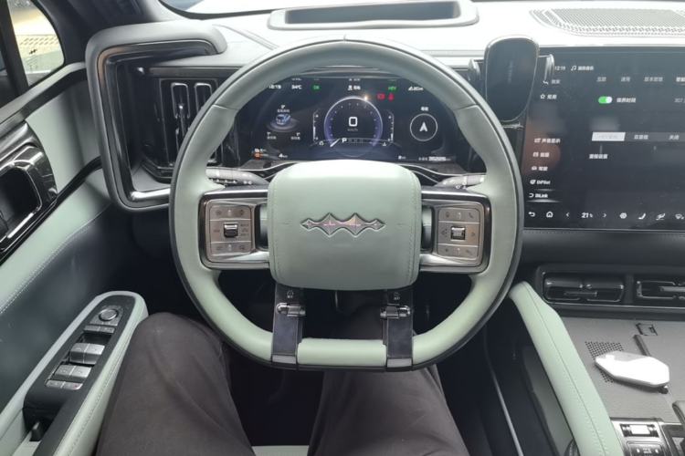 Used Formula Leopard 5 2023 Navigator Edition Steering Wheel