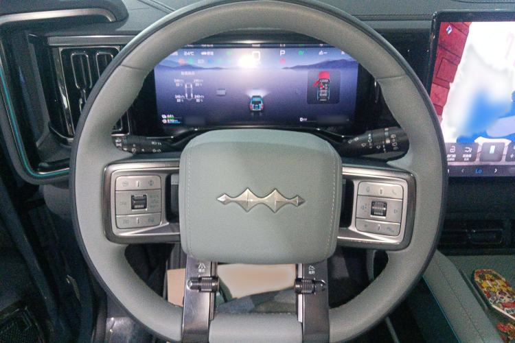Used Formula Leopard 5 2023 Navigator Edition Steering Wheel