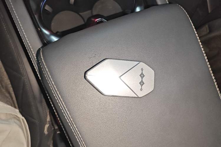 Used Formula Leopard 5 2023 Navigator Edition Vehicle Key