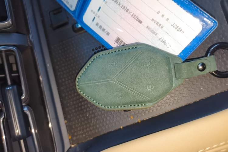 Used Formula Leopard 5 2023 Navigator Edition Vehicle Key