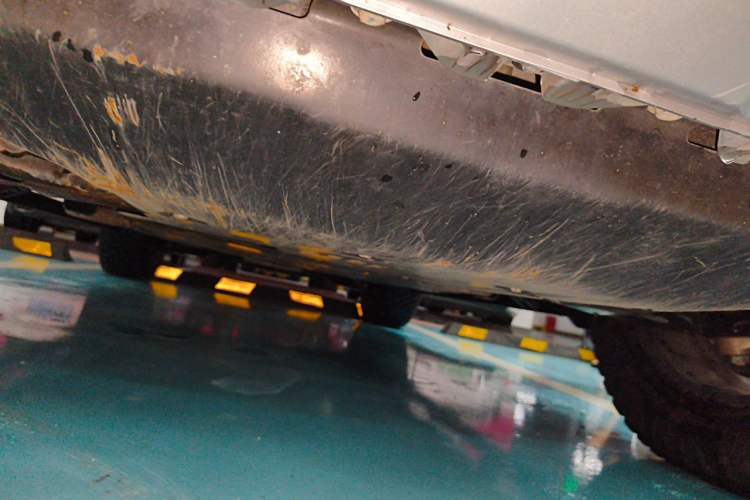 Used Formula Leopard 5 2023 Navigator Edition Chassis Front