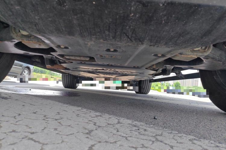 Used Formula Leopard 5 2023 Navigator Edition Chassis Front