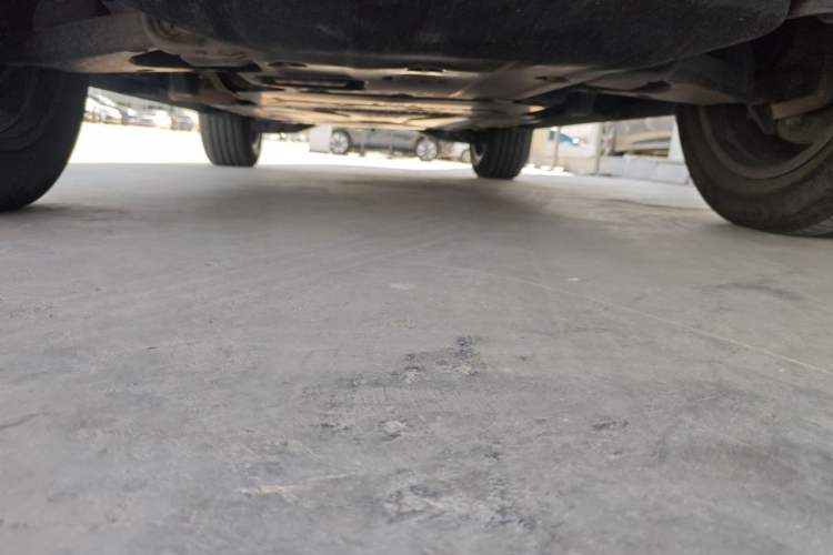 Used Formula Leopard 5 2023 Navigator Edition Chassis Front