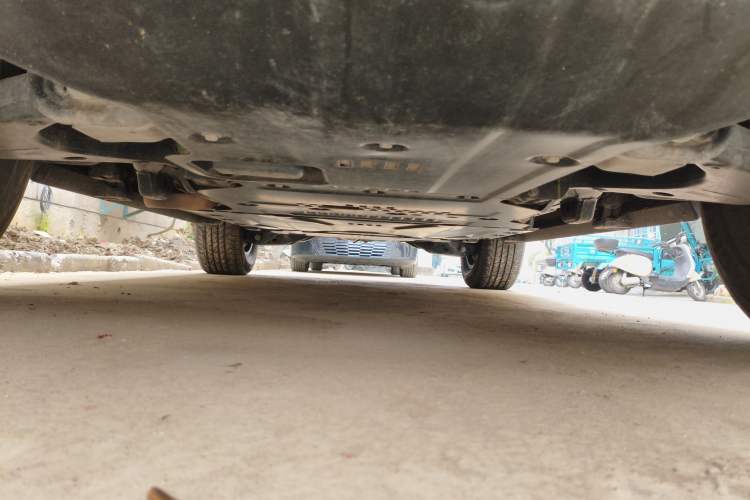 Used Formula Leopard 5 2023 Navigator Edition Chassis Front