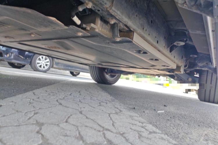 Used Formula Leopard 5 2023 Navigator Edition Chassis Front Left
