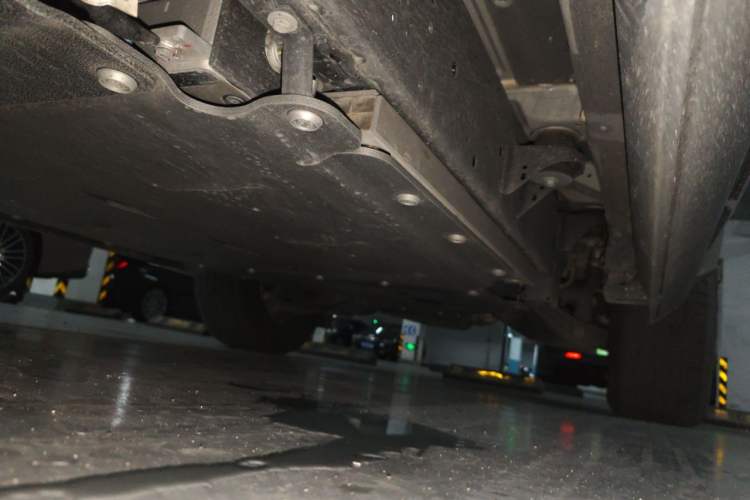 Used Formula Leopard 5 2023 Explore Edition Chassis Front Left
