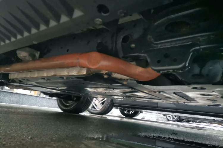 Used Formula Leopard 5 2023 Explore Edition Chassis Front Right