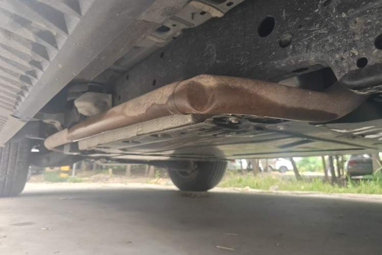 Used Formula Leopard 5 2023 Navigator Edition Chassis Front Right