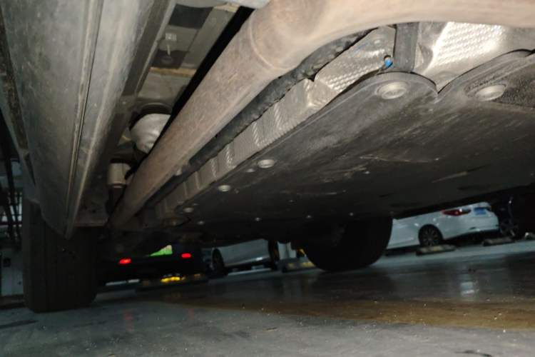 Used Formula Leopard 5 2023 Explore Edition Chassis Front Right