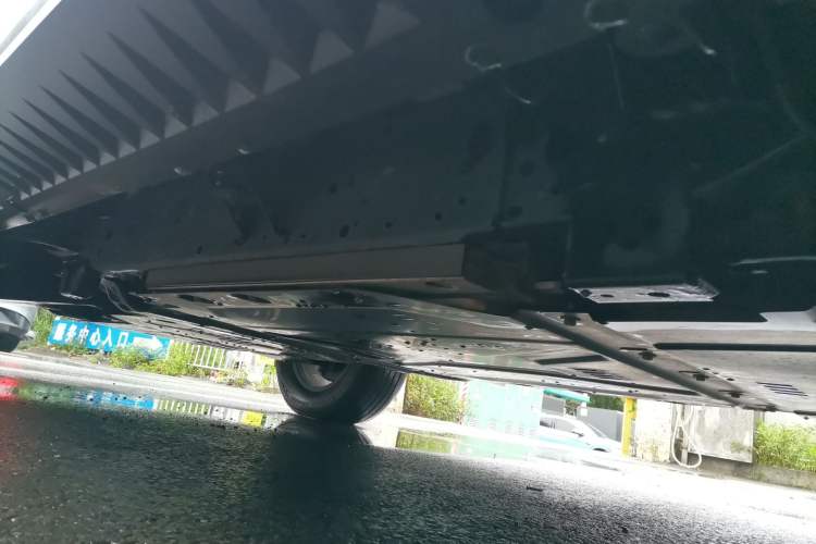 Used Formula Leopard 5 2023 Explore Edition Chassis Rear Left