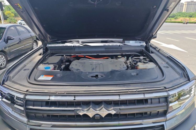 Used Formula Leopard 5 2023 Navigator Edition Engine Bay