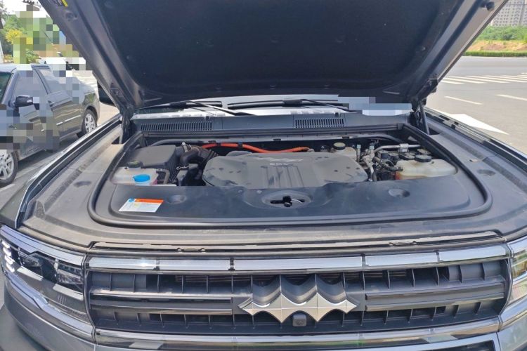 Used Formula Leopard 5 2023 Navigator Edition Engine Bay Right