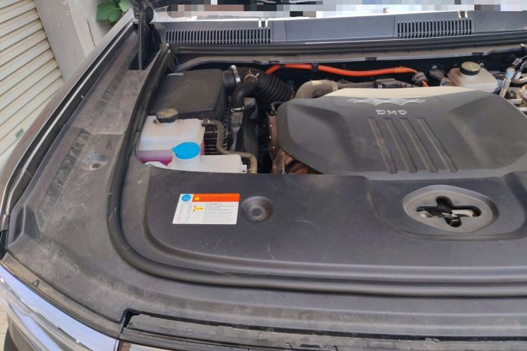 Used Formula Leopard 5 2023 Explore Edition Engine Bay Right