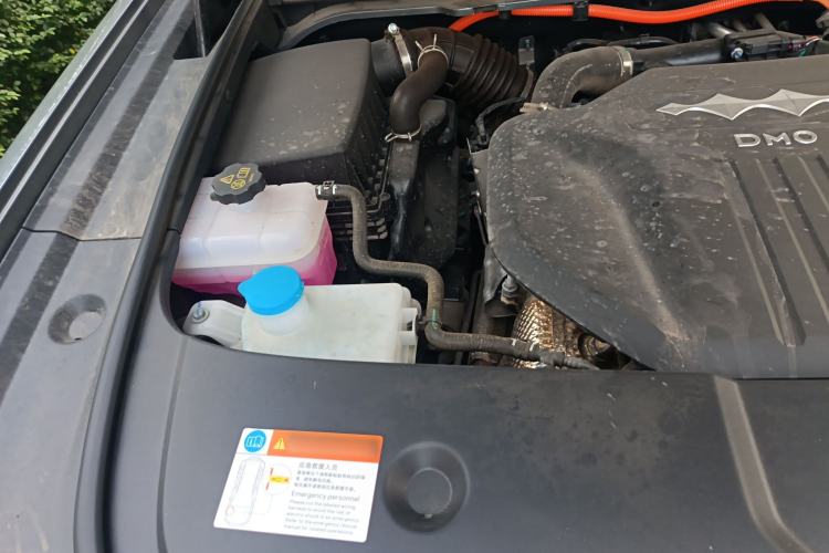 Used Formula Leopard 5 2023 Explore Edition Engine Bay Right