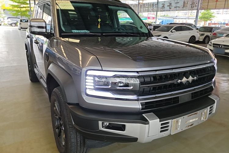 Used Formula Leopard 5 2023 Navigator Edition Exterior 1