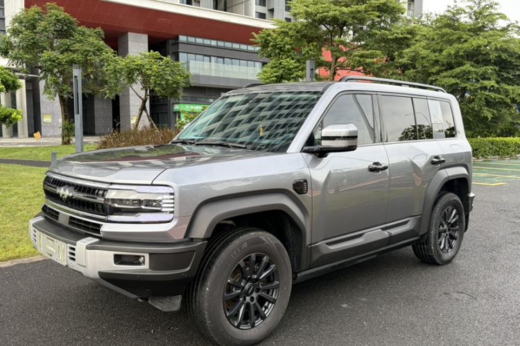 Used Formula Leopard 5 2023 Navigator Edition Exterior 3