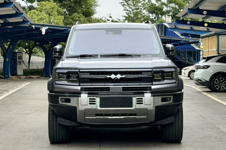 Used Formula Leopard 5 2023 Navigator Edition Exterior 5