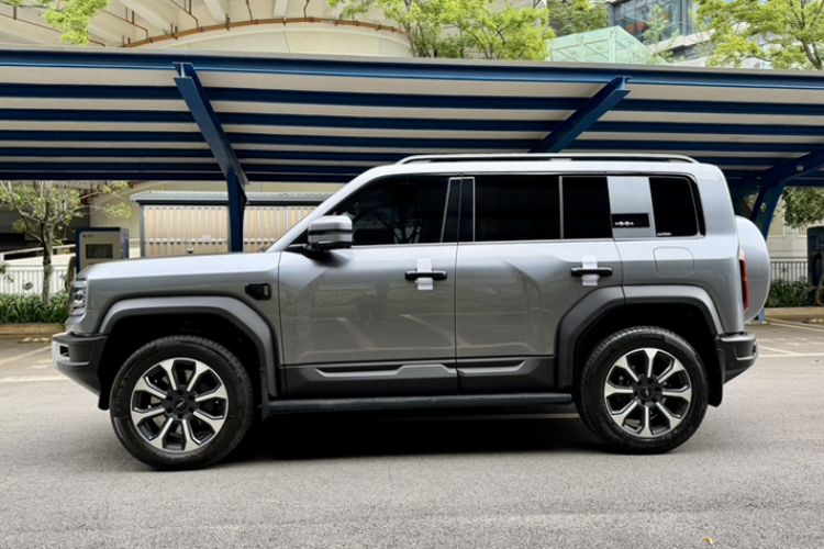 Used Formula Leopard 5 2023 Navigator Edition Exterior 6