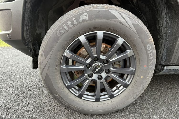 Used Formula Leopard 5 2023 Navigator Edition Exterior 7