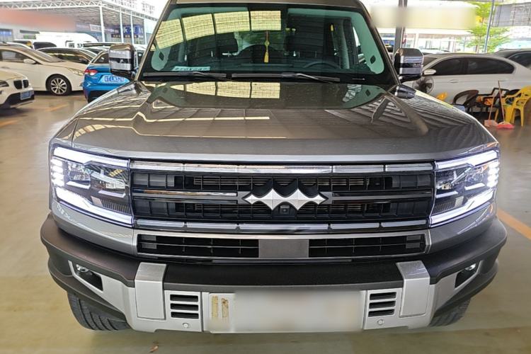 Used Formula Leopard 5 2023 Navigator Edition Front