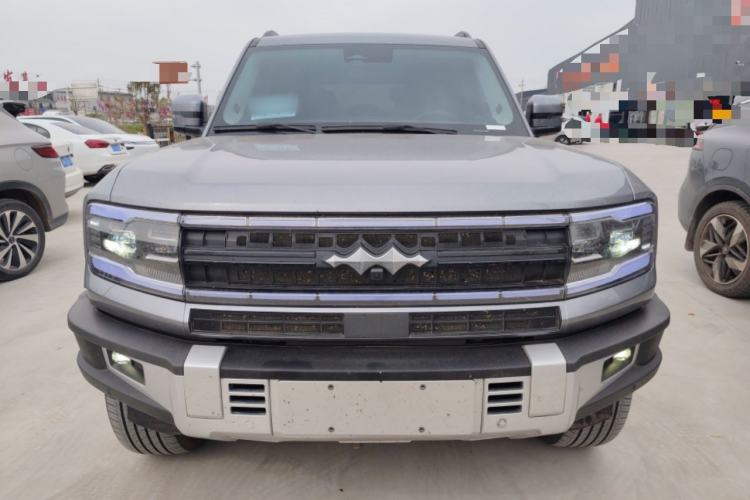 Used Formula Leopard 5 2023 Navigator Edition Front