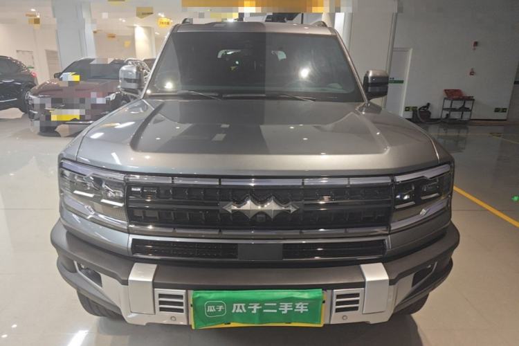 Used Formula Leopard 5 2023 Navigator Edition Front