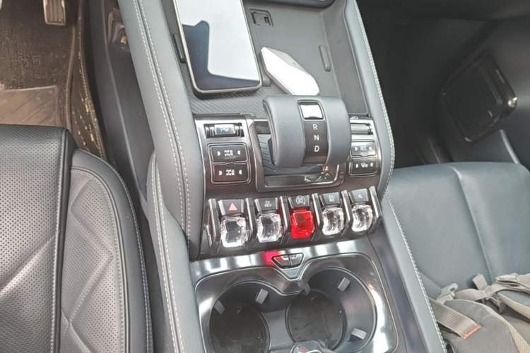 Used Formula Leopard 5 2023 Navigator Edition Gear Lever
