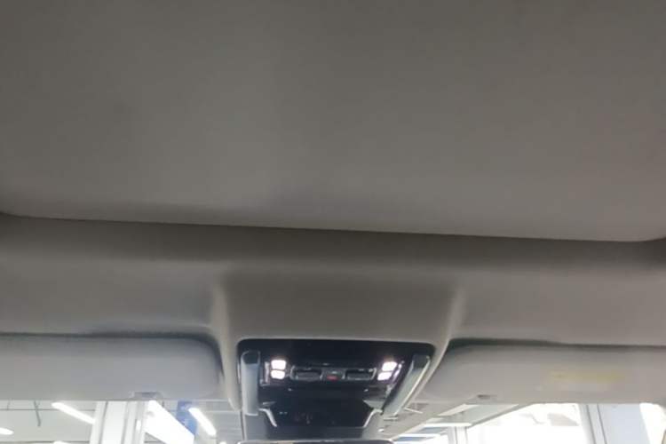 Used Formula Leopard 5 2023 Navigator Edition Headliner