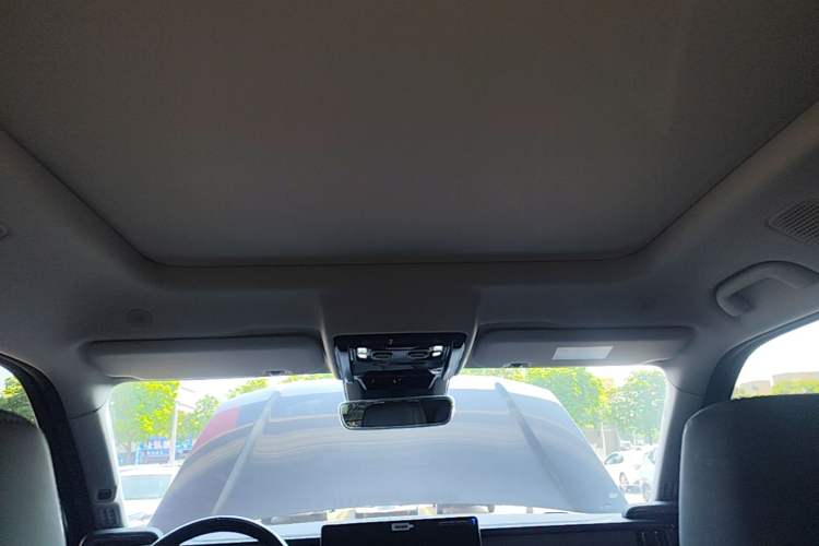 Used Formula Leopard 5 2023 Explore Edition Headliner