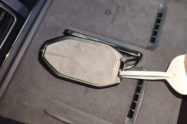 Used Formula Leopard 5 2023 Cloud Ride Flagship Edition Interior 1