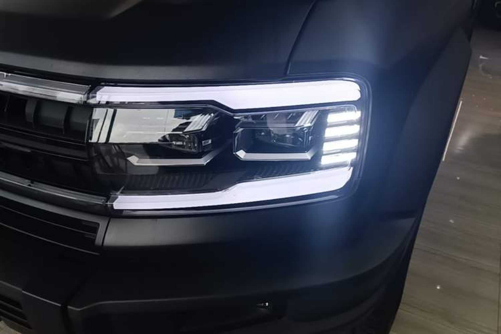 Used Formula Leopard 5 2023 Navigator Edition Left Front Headlight