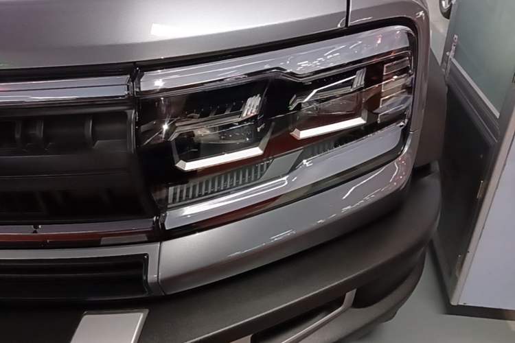 Used Formula Leopard 5 2023 Cloud Ride Flagship Edition Left Front Headlight