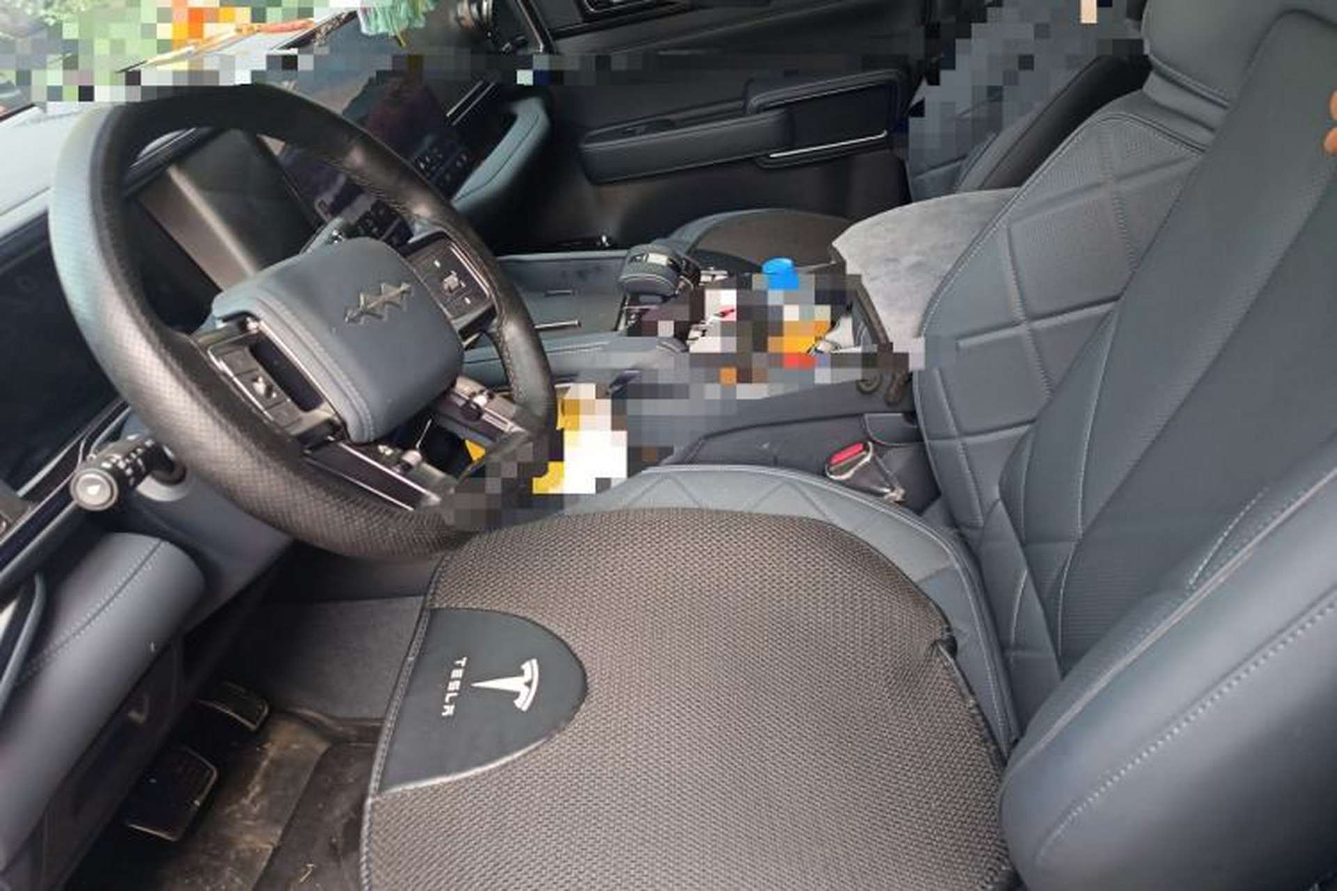 Used Formula Leopard 5 2023 Explore Edition Left Front Seat