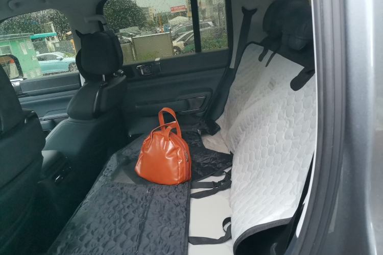 Used Formula Leopard 5 2023 Explore Edition Left Rear Seat