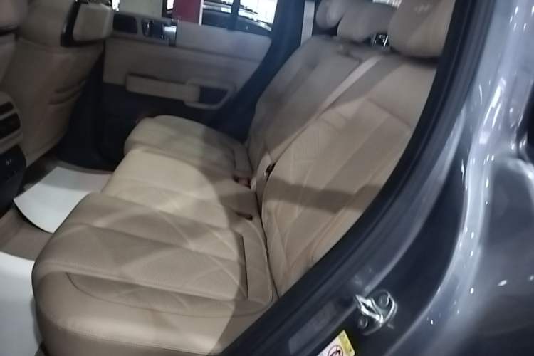 Used Formula Leopard 5 2023 Explore Edition Left Rear Seat