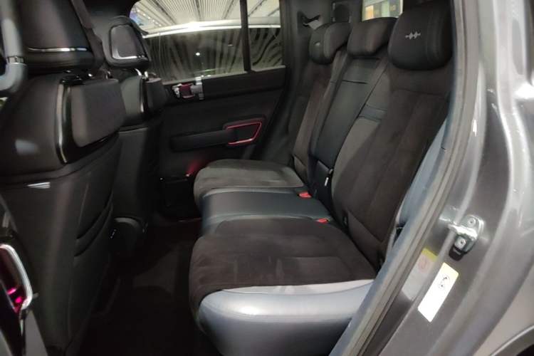 Used Formula Leopard 5 2023 Cloud Ride Flagship Edition Left Rear Seat