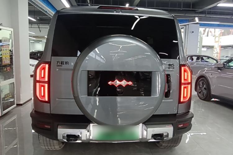 Used Formula Leopard 5 2023 Navigator Edition Rear