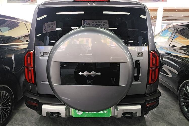Used Formula Leopard 5 2023 Navigator Edition Rear
