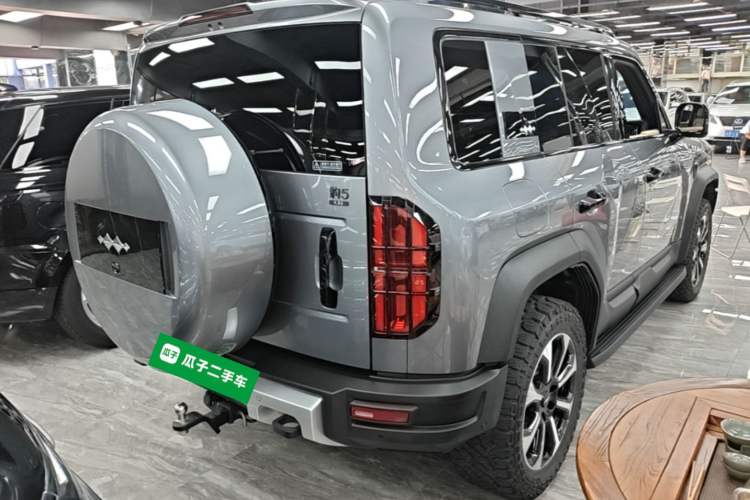 Used Formula Leopard 5 2023 Navigator Edition Rear Right 45 Deg