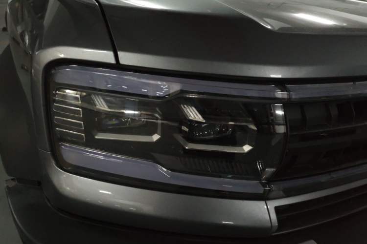 Used Formula Leopard 5 2023 Explore Edition Right Front Headlight