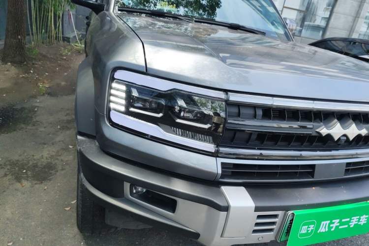 Used Formula Leopard 5 2023 Explore Edition Right Front Headlight