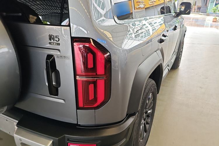 Used Formula Leopard 5 2023 Navigator Edition Right Rear Taillight