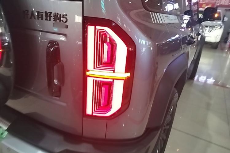 Used Formula Leopard 5 2023 Explore Edition Right Rear Taillight