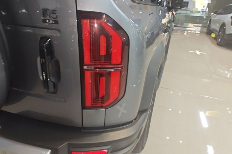 Used Formula Leopard 5 2023 Navigator Edition Right Rear Taillight