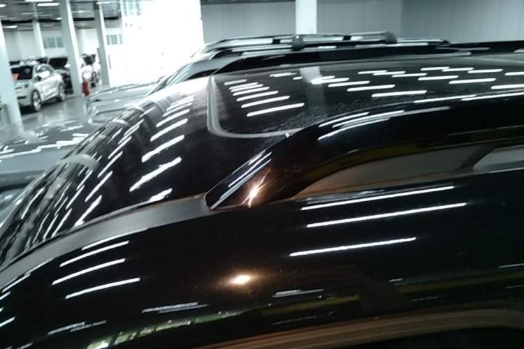 Used Formula Leopard 5 2023 Navigator Edition Roof