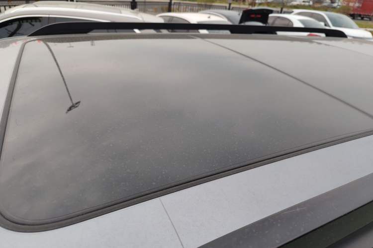 Used Formula Leopard 5 2023 Navigator Edition Roof