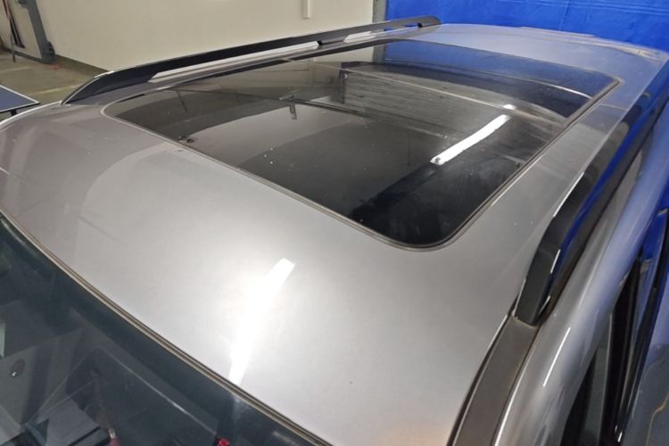 Used Formula Leopard 5 2023 Navigator Edition Roof