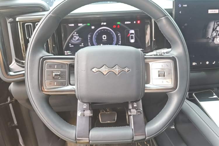 Used Formula Leopard 5 2023 Navigator Edition Steering Wheel