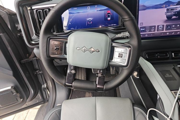 Used Formula Leopard 5 2023 Navigator Edition Steering Wheel