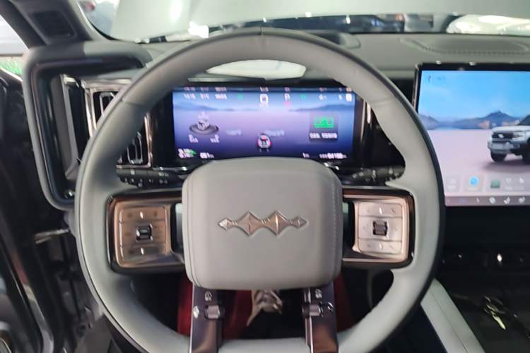 Used Formula Leopard 5 2023 Navigator Edition Steering Wheel